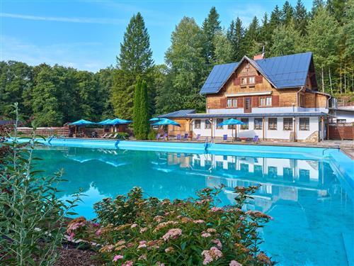 Sommerhus - 21 personer -  - Mladé Buky - 542 23