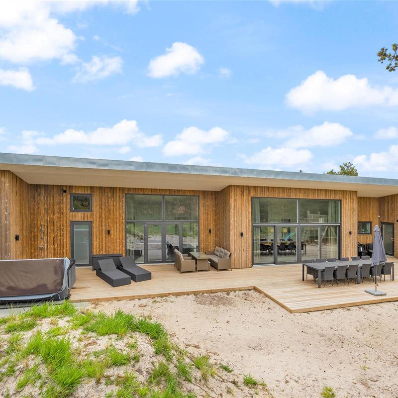 Sommerhus - 10 personer -  - Humlegårdsvej - Bjerregård - 6960 - Hvide Sande