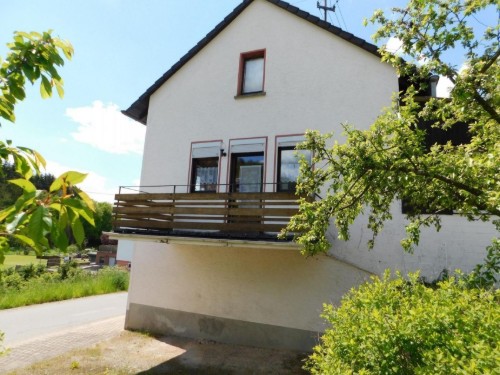 Ferienwohnung - 5 Personen -  - Peter-Zirbes-Straße - 54526 - Landscheid
