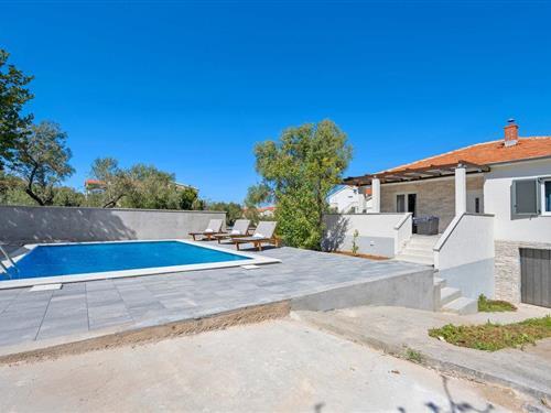 Feriehus - 5 personer -  - Kralja Petra Kresimira IV - Murter - Betina - 22244 - Betina