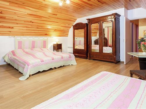 Holiday home - 5 persons -  - 15340 - Calvinet