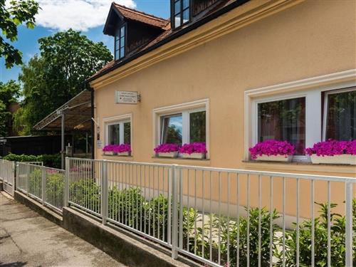  - 2 personer -  - Petrova - 10000 - Zagreb