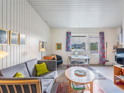 Sommerhus - 4 personer -  - Hjelmevej 15, App. - 6854 - Henne Strand