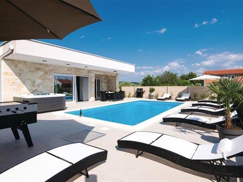 Sommerhus - 8 personer -  - Soline - Zadar-Sukosan - 23206 - Sukosan