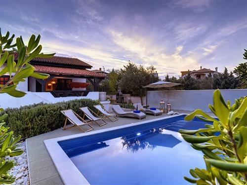 Holiday home - 9 persons -  - Ribarska - 0 - Ližnjan