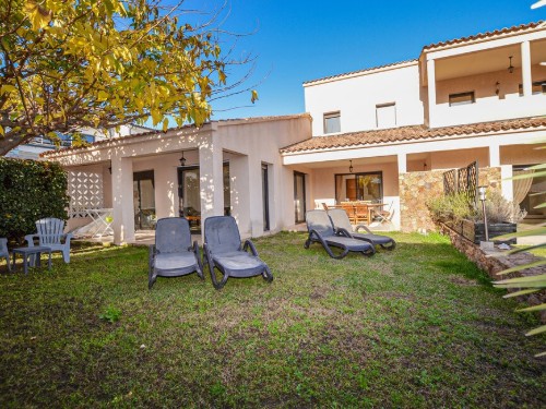 Holiday home - 8 persons -  - C - 20118 - Sagone