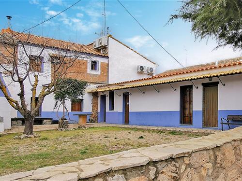 Holiday home - 15 persons -  - C/ Casas de Alcance - 46625 - Cofrentes