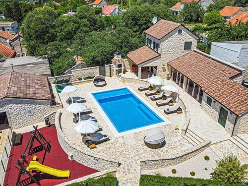 Ferienhaus - 16 Personen -  - Rakovo Selo - Sibenik-Dubrava - 22000 - Dubrava