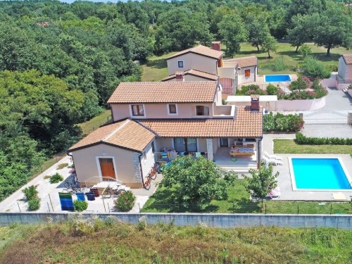Villa - 6 persons -  - 52444 - Tinjan