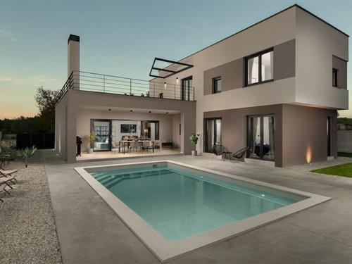 Holiday home - 10 persons -  - Stancija Golubovo - 52215 - Vodnjan