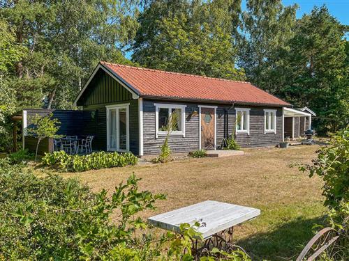 Holiday home - 6 persons -  - Klockarestigen - Löderups Strandbad - 271 77 - Löderup
