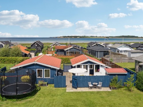 Holiday home - 5 persons -  - Midskovgårdsvej - Dalby Bugt - 5370 - Mesinge