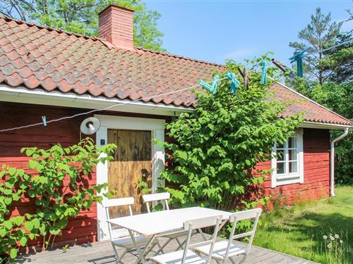 Holiday Home/Apartment - 4 persons -  - Åkerholm - 59493 - Gamleby