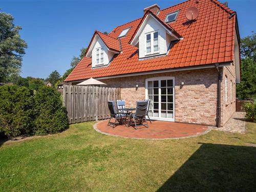 Holiday Home/Apartment - 4 persons -  - 25826 - St. Peter-Ording