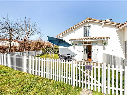 Holiday home - 4 persons -  - Rue des Lavandieres - 16500 - Oradour-Fanais