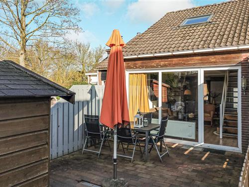 Holiday home - 6 persons -  - Hoogerwerfsweg ´De Tong´ - 4311 NP - Bruinisse