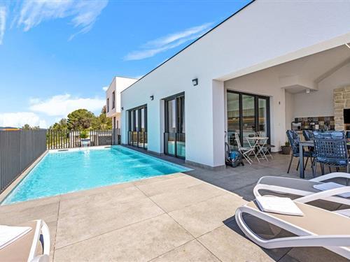 Feriehus - 8 personer -  - Jasenovo - Sibenik - Zaboric - 22000 - Zaboric