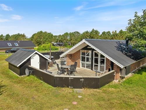 Sommerhus - 4 personer -  - Sigfred Jensens Vej - Bjerregård - 6960 - Hvide Sande