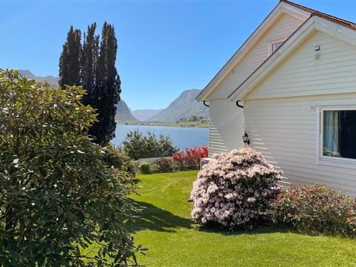 Semesterlägenhet - 4 personer -  - Seljevegen - 6740 - Selje