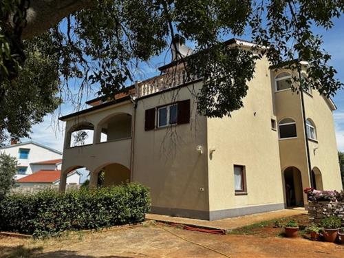 Ferielejlighed - 6 personer -  - 52440 - Mugeba