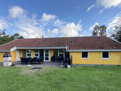 Sommerhus - 12 personer -  - Holmegårdsvej - 4873 - Væggerløse