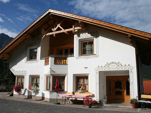 Holiday Home/Apartment - 6 persons -  - Dorf - 6542 - Pfunds