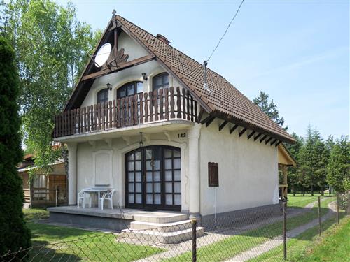 Holiday Home/Apartment - 6 persons -  - Balatonmariafurdo - 8647