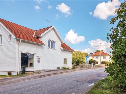 Holiday Home/Apartment - 8 persons -  - Centrumvägen - 314 94 - Landeryd