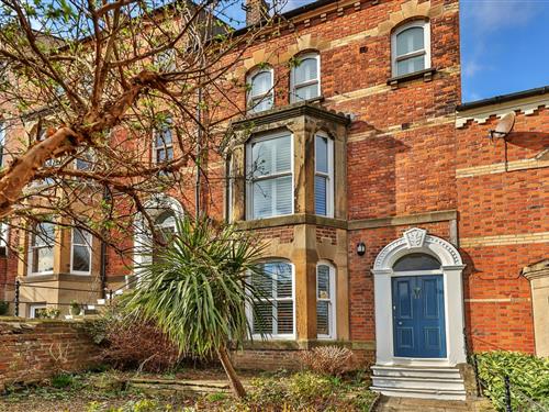 Holiday home - 10 persons -  - YO21 1QQ - Whitby