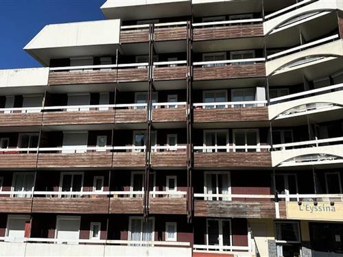 Holiday Home/Apartment - 5 persons -  - 05560 - Vars