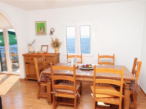 Feriehus - 8 personer -  - 21467 - Gdinj