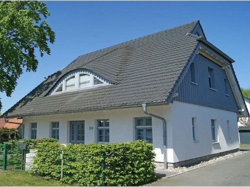 Holiday home - 6 persons -  - 18375 - Ostseebad  Prerow