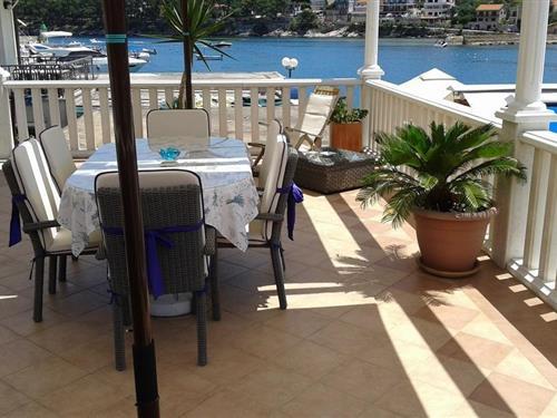 Holiday Home/Apartment - 7 persons -  - Jelsa - 21465 - Jelsa