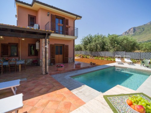 Sommerhus - 8 personer -  - Via Piano Torre Marroia snc - 90010 - Torre Colonna-Sperone