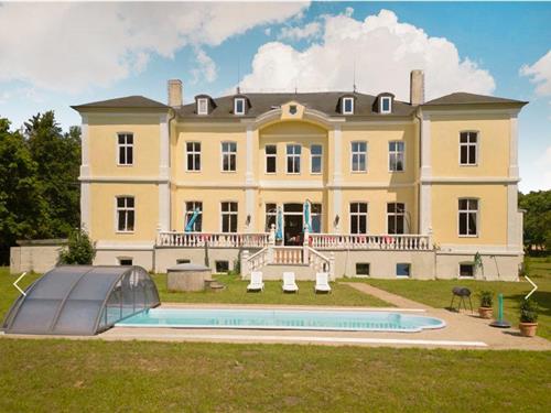 Sommerhus - 36 personer -  - Schlossstrasse - Schloss Schmuggerow - 17398 - Schmuggerow