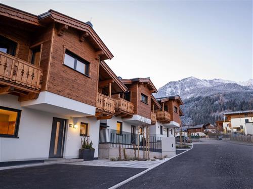 Holiday Home/Apartment - 10 persons -  - Peter-Buchner-Straße - 5710 - Kaprun