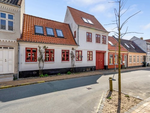 Sommerhus - 8 personer -  - Ladegårdsgade - 5610 - Assens