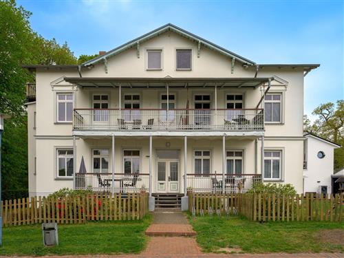 Ferienhaus - 4 Personen -  - Parkstraße - 18181 - Seeheilbad Graal-Müritz