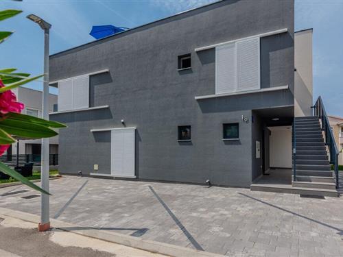 Ferielejlighed - 4 personer -  - Miljkovica  XII, - Vir-Vir - 23234 - Vir