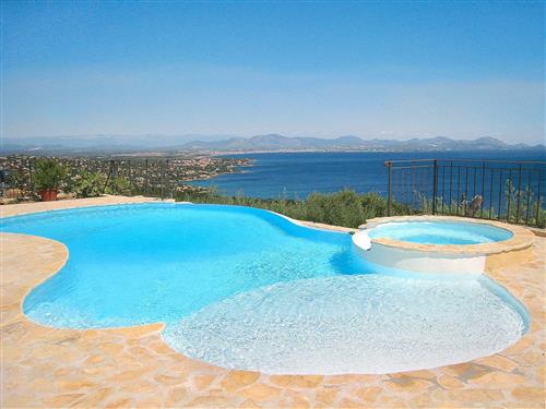 Holiday apartment - 4 persons -  - Les Issambres - 83380