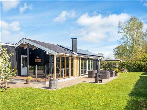 Sommerhus - 6 personer -  - Fredskovvej - Grønninghoved - 6093 - Sjølund