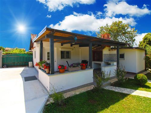 Fritidshus - 3 personer -  - Pula - 52100