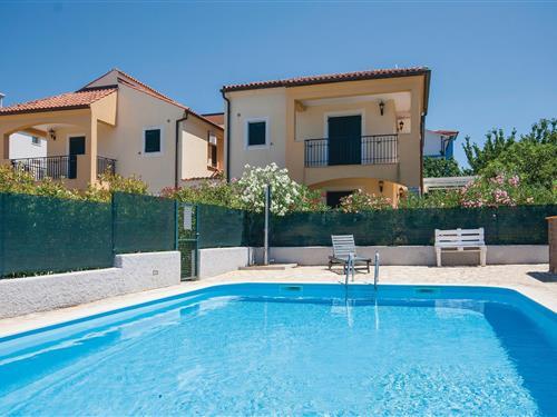 Holiday Home/Apartment - 4 persons -  - Volme - Banjole-Volme - 52203 - Volme