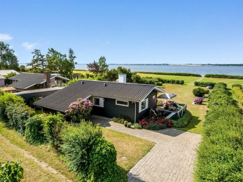 Sommerhus - 6 personer -  - Syrenstien - 4944 - Fejø