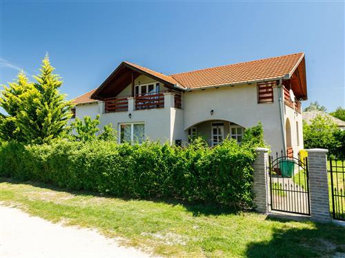 Sommerhus - 10 personer -  - Balatonfenyves - 8646