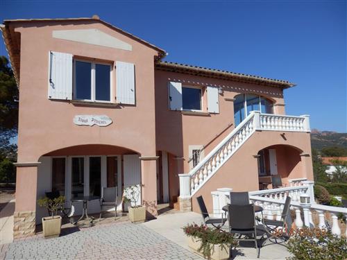Holiday apartment - 4 persons -  - Saint-Raphaël - 83530