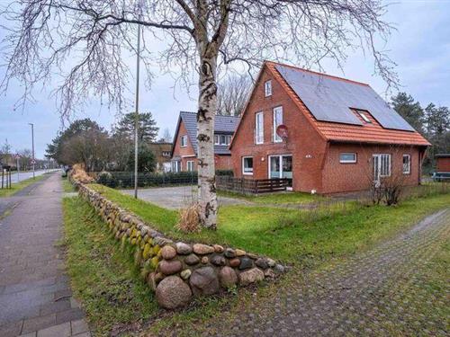 Holiday Home/Apartment - 4 persons -  - 25826 - Sankt Peter-Ording