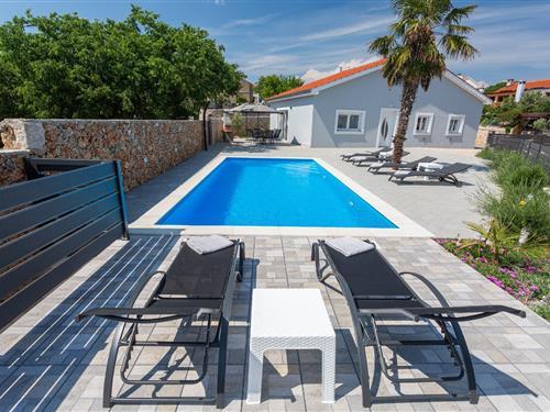 Fritidshus - 6 personer -  - Garica - 51516 - Garica