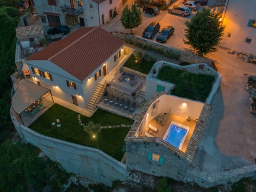 Holiday home - 5 persons -  - Pican - 52332 - Pican