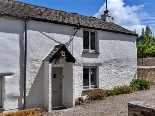 Holiday home - 4 persons -  - TR7 3LW - Newquay